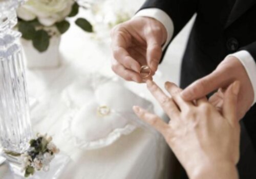 重慶婚外情調(diào)查取證：疑愛(ài)答情感課堂：【你說(shuō)你厭倦了我的無(wú)理取鬧，可我鬧是因?yàn)槲腋杏X(jué)不到你的愛(ài)】_2